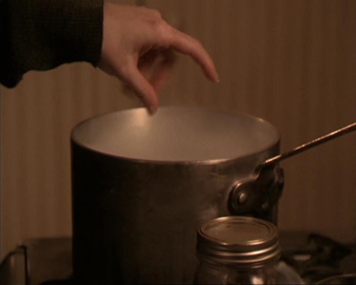 Charmed-Online-dot-317Pre-Witched1484.jpg Charmed-Online-dot-317Pre-Witched1484.jpg