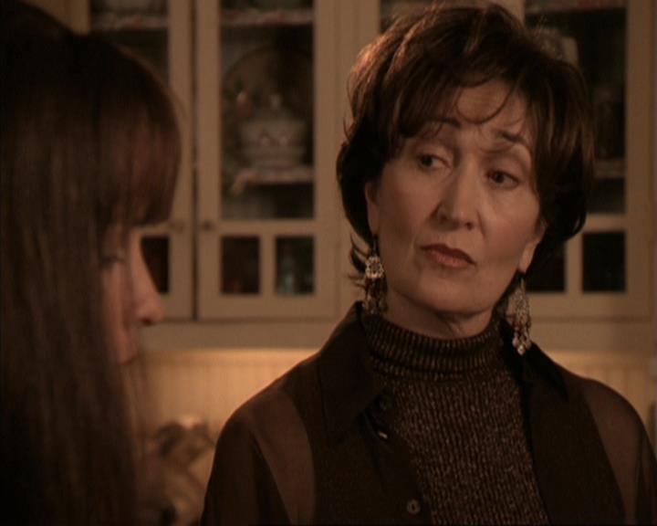 Charmed-Online-dot-317Pre-Witched1493.jpg Charmed-Online-dot-317Pre-Witched1493.jpg