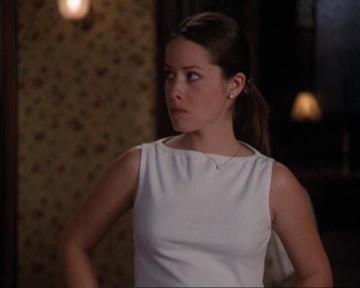 Charmed-Online-dot-317Pre-Witched2219.jpg Charmed-Online-dot-317Pre-Witched2219.jpg