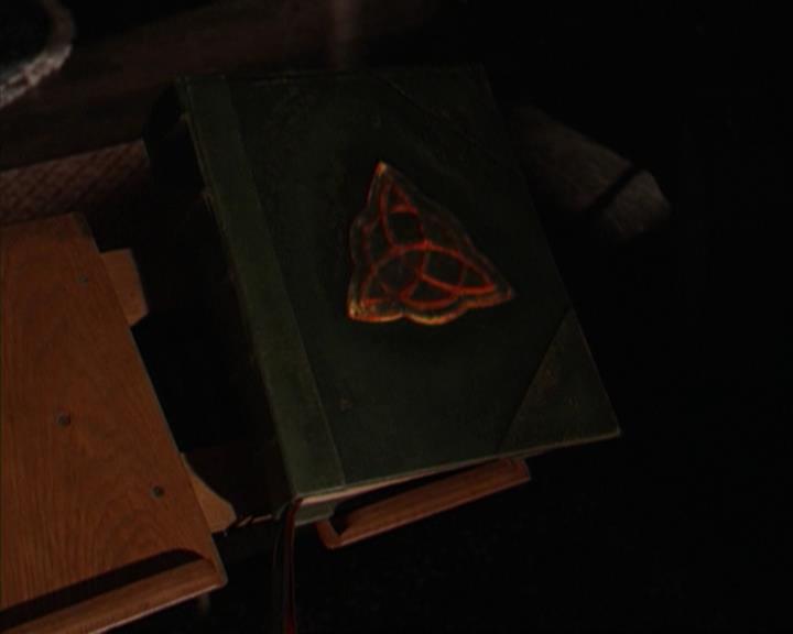 Charmed-Online-dot-317Pre-Witched2392.jpg