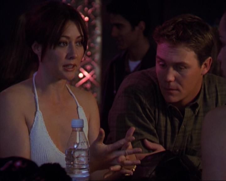 Charmed-Online-dot-319TheDemonWhoCameInFromTheCold0013.jpg Charmed-Online-dot-319TheDemonWhoCameInFromTheCold0013.jpg