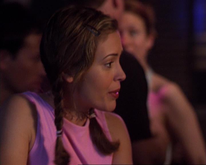 Charmed-Online-dot-319TheDemonWhoCameInFromTheCold0020.jpg