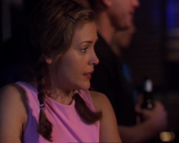 Charmed-Online-dot-319TheDemonWhoCameInFromTheCold0021.jpg
