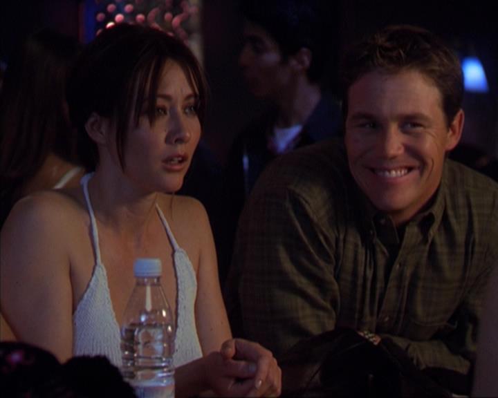 Charmed-Online-dot-319TheDemonWhoCameInFromTheCold0036.jpg