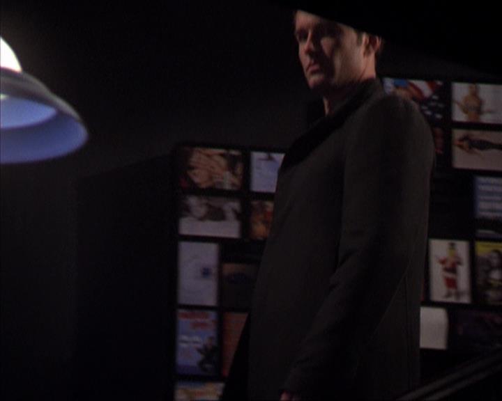 Charmed-Online-dot-319TheDemonWhoCameInFromTheCold0041.jpg