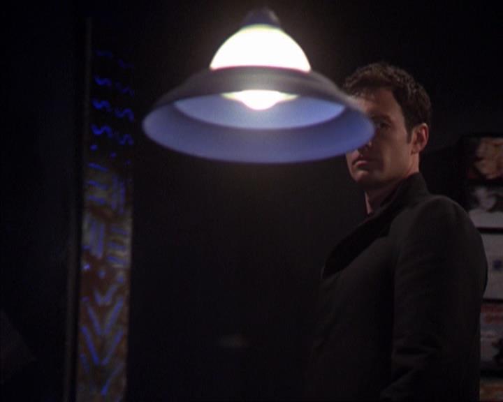 Charmed-Online-dot-319TheDemonWhoCameInFromTheCold0042.jpg Charmed-Online-dot-319TheDemonWhoCameInFromTheCold0042.jpg