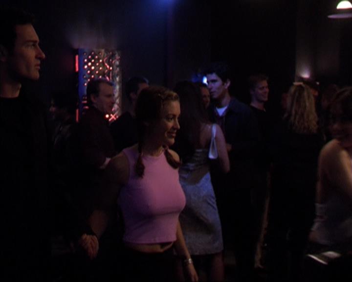 Charmed-Online-dot-319TheDemonWhoCameInFromTheCold0079.jpg