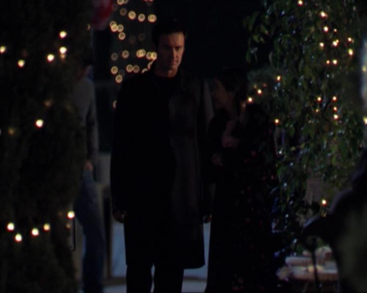 Charmed-Online-dot-319TheDemonWhoCameInFromTheCold0117.jpg