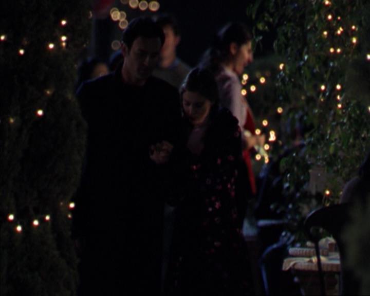 Charmed-Online-dot-319TheDemonWhoCameInFromTheCold0125.jpg