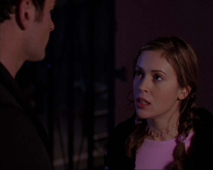 Charmed-Online-dot-319TheDemonWhoCameInFromTheCold0148.jpg