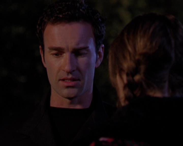 Charmed-Online-dot-319TheDemonWhoCameInFromTheCold0156.jpg