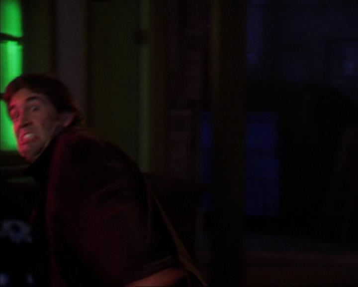 Charmed-Online-dot-319TheDemonWhoCameInFromTheCold0202.jpg