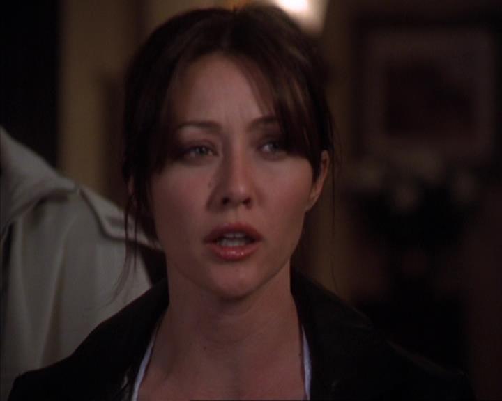 Charmed-Online-dot-319TheDemonWhoCameInFromTheCold0359.jpg