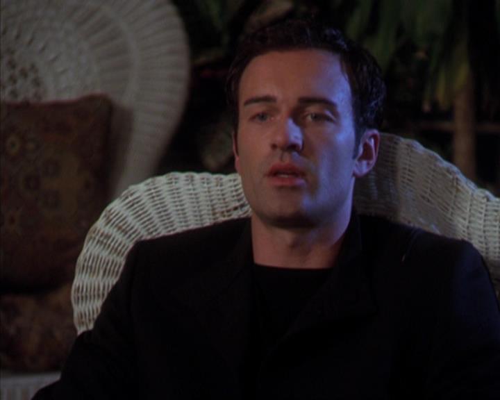 Charmed-Online-dot-319TheDemonWhoCameInFromTheCold0437.jpg