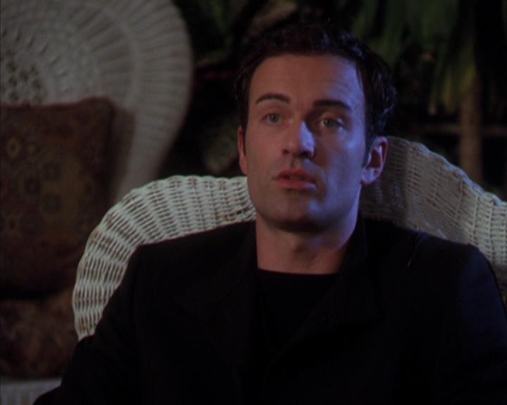 Charmed-Online-dot-319TheDemonWhoCameInFromTheCold0444.jpg