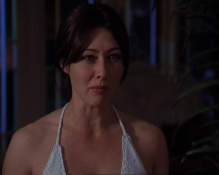 Charmed-Online-dot-319TheDemonWhoCameInFromTheCold0528.jpg