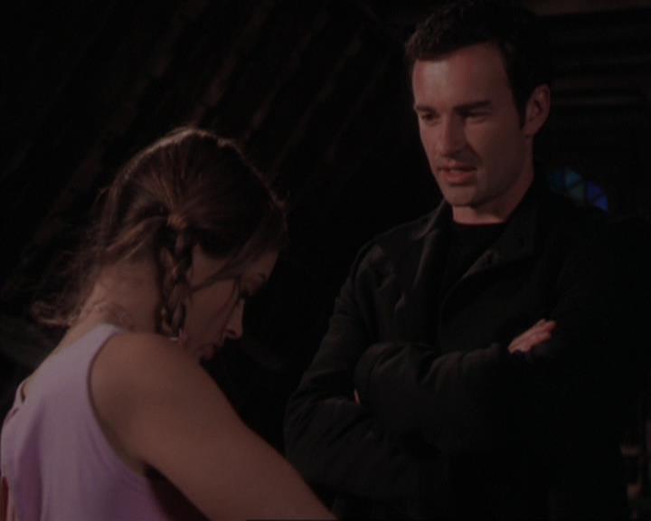 Charmed-Online-dot-319TheDemonWhoCameInFromTheCold0575.jpg
