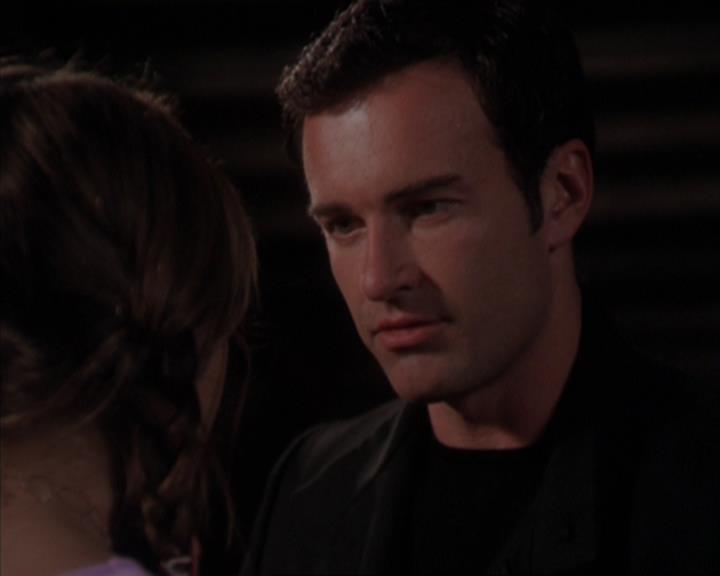 Charmed-Online-dot-319TheDemonWhoCameInFromTheCold0630.jpg