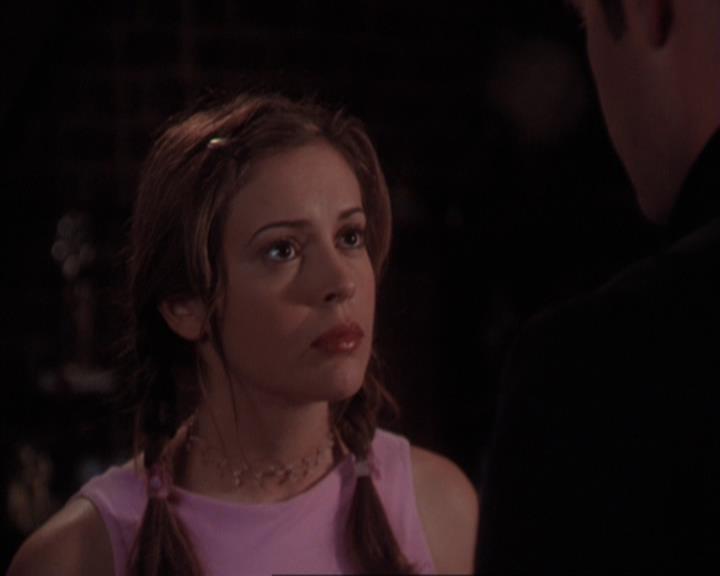 Charmed-Online-dot-319TheDemonWhoCameInFromTheCold0633.jpg
