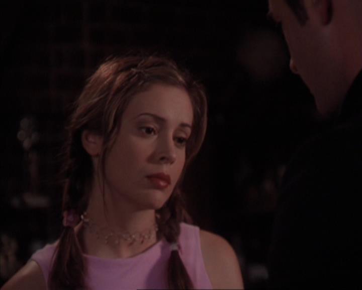 Charmed-Online-dot-319TheDemonWhoCameInFromTheCold0648.jpg