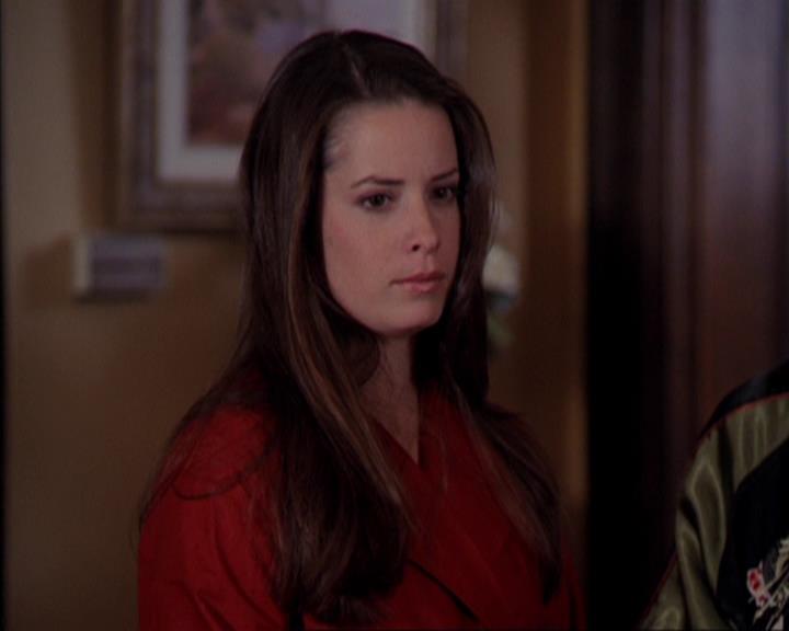 Charmed-Online-dot-319TheDemonWhoCameInFromTheCold1427.jpg