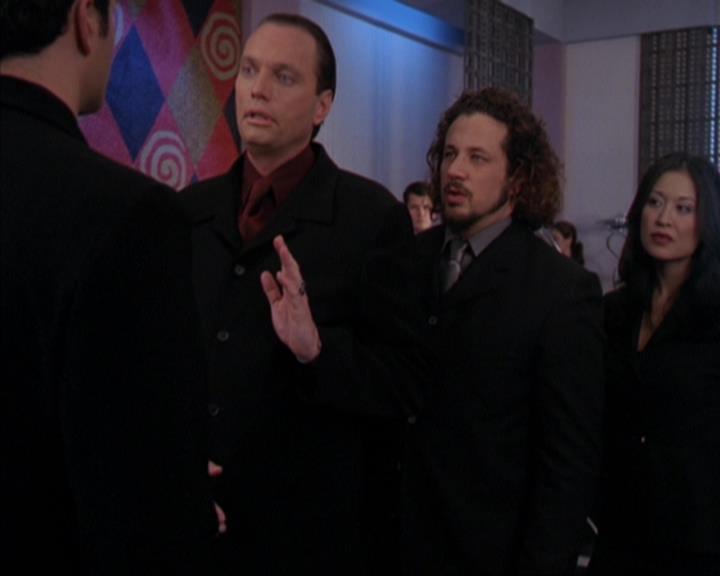 Charmed-Online-dot-319TheDemonWhoCameInFromTheCold1621.jpg