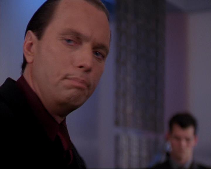 Charmed-Online-dot-319TheDemonWhoCameInFromTheCold1700.jpg