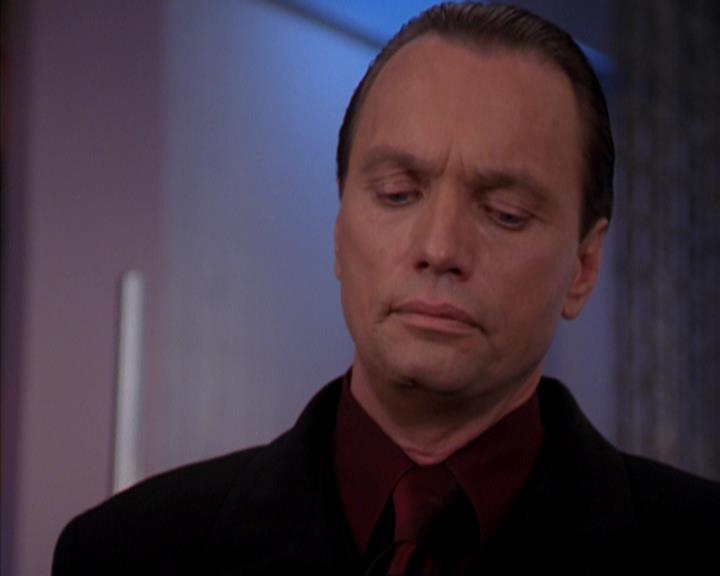 Charmed-Online-dot-319TheDemonWhoCameInFromTheCold1729.jpg