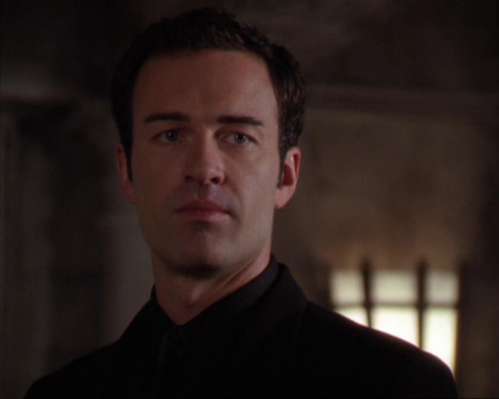 Charmed-Online-dot-319TheDemonWhoCameInFromTheCold1766.jpg