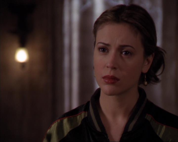 Charmed-Online-dot-319TheDemonWhoCameInFromTheCold1796.jpg