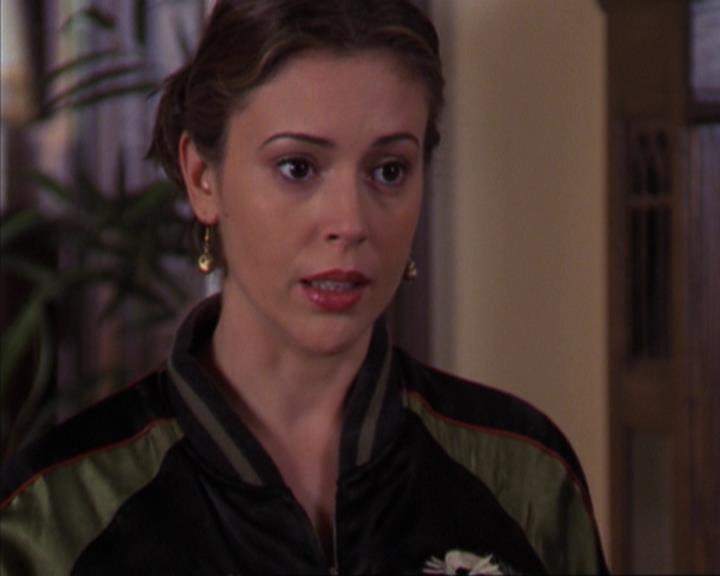 Charmed-Online-dot-319TheDemonWhoCameInFromTheCold1832.jpg