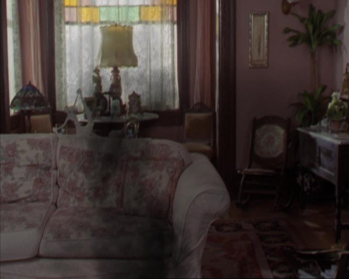 Charmed-Online-dot-319TheDemonWhoCameInFromTheCold1863.jpg