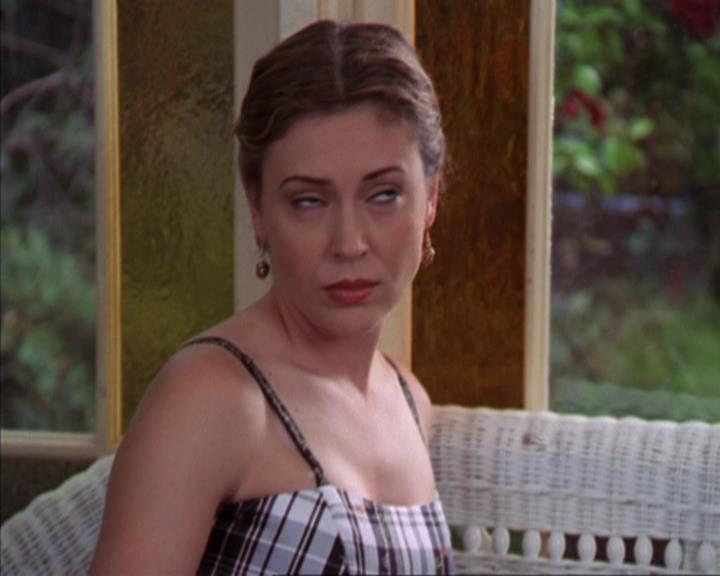 Charmed-Online-dot-319TheDemonWhoCameInFromTheCold1915.jpg