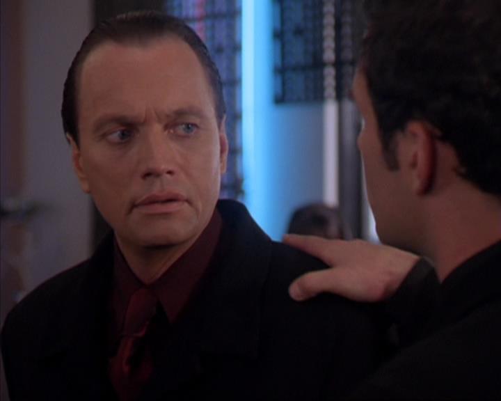 Charmed-Online-dot-319TheDemonWhoCameInFromTheCold2005.jpg