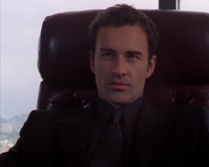 Charmed-Online-dot-319TheDemonWhoCameInFromTheCold2031.jpg