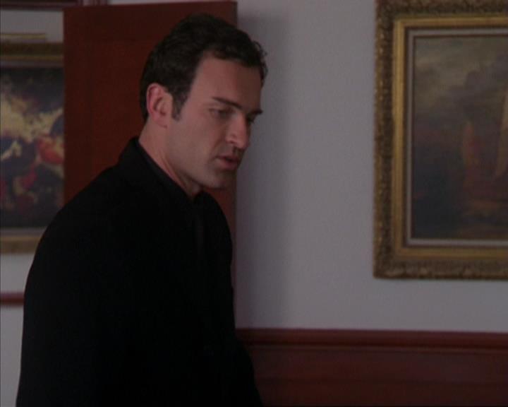 Charmed-Online-dot-319TheDemonWhoCameInFromTheCold2113.jpg