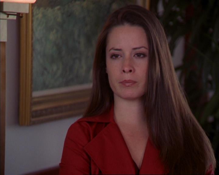 Charmed-Online-dot-319TheDemonWhoCameInFromTheCold2119.jpg