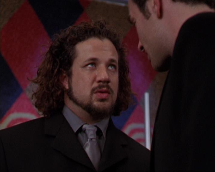 Charmed-Online-dot-319TheDemonWhoCameInFromTheCold2216.jpg