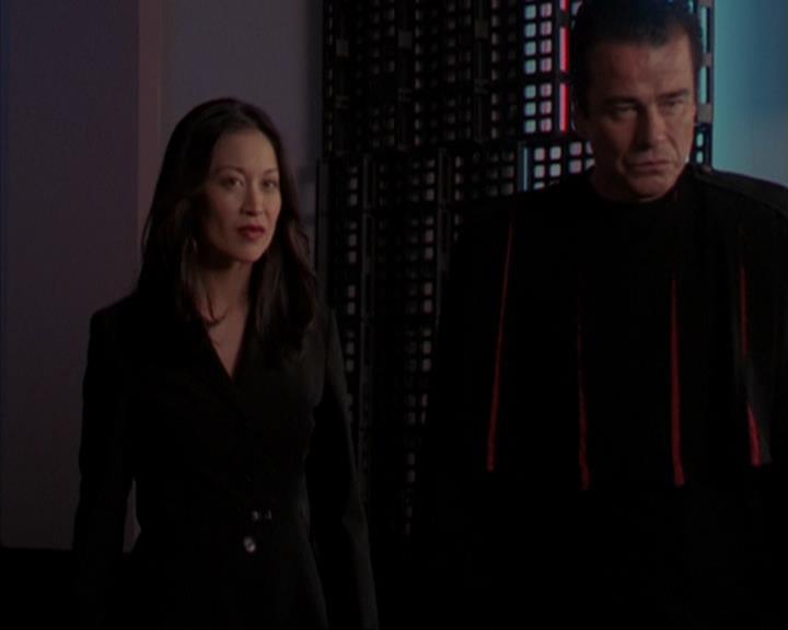 Charmed-Online-dot-319TheDemonWhoCameInFromTheCold2226.jpg