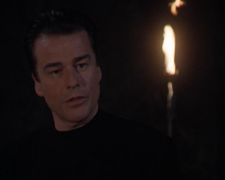 Charmed-Online-dot-320ExitStrategy0104.jpg