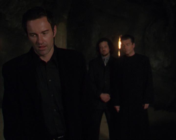 Charmed-Online-dot-320ExitStrategy0373.jpg