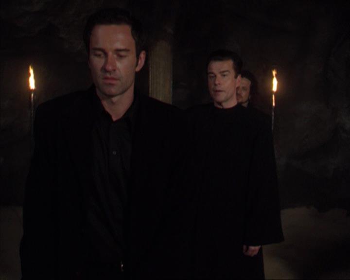 Charmed-Online-dot-320ExitStrategy0397.jpg