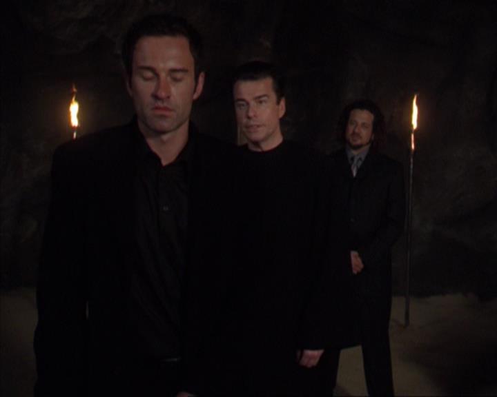Charmed-Online-dot-320ExitStrategy0398.jpg
