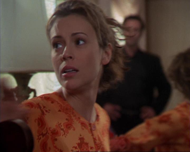 Charmed-Online-dot-320ExitStrategy0453.jpg