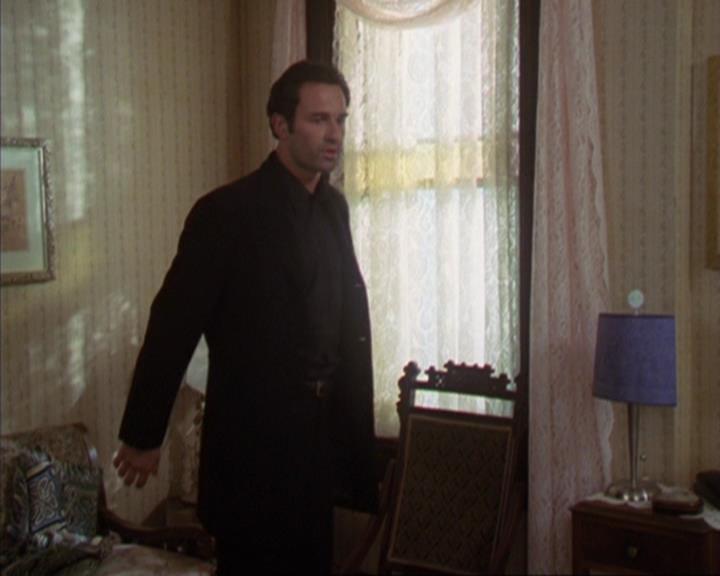 Charmed-Online-dot-320ExitStrategy0509.jpg