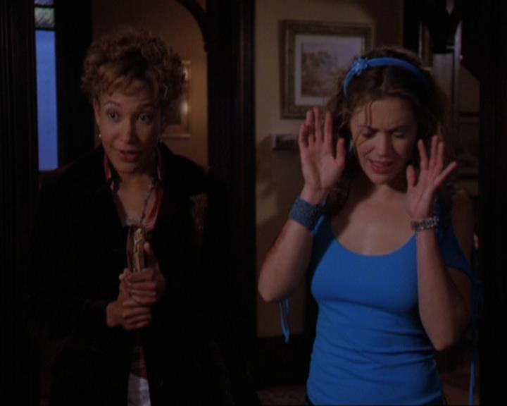 Charmed-Online-dot-320ExitStrategy1376.jpg