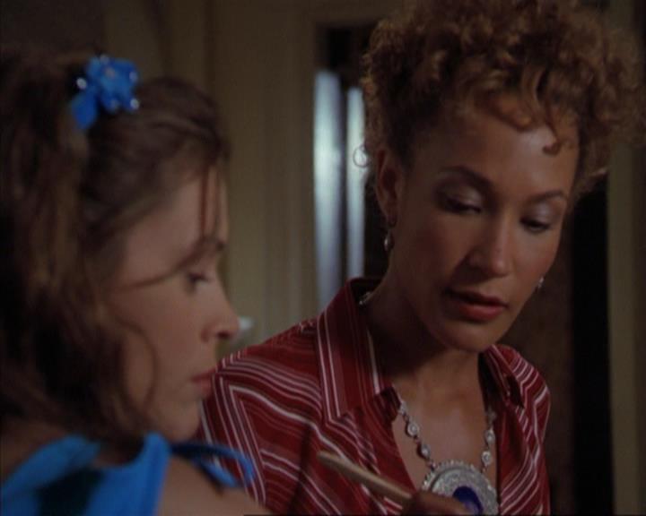Charmed-Online-dot-320ExitStrategy1431.jpg