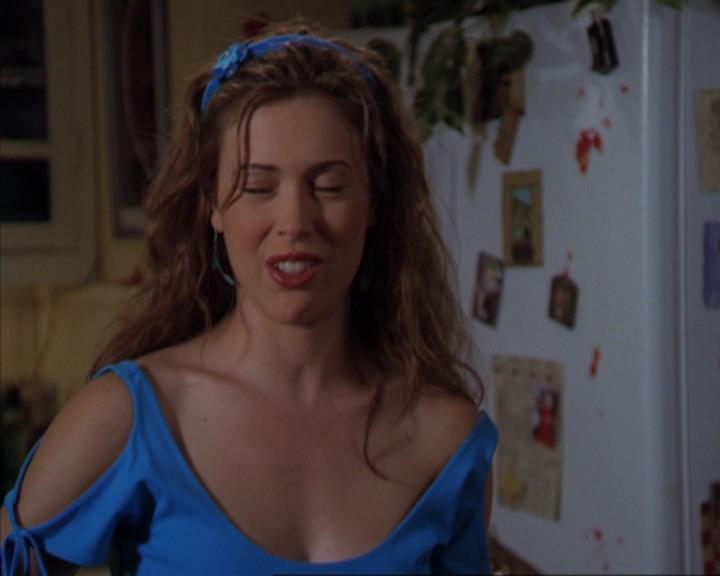 Charmed-Online-dot-320ExitStrategy1452.jpg