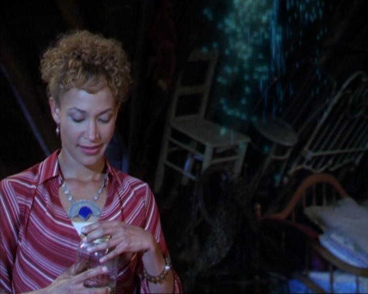 Charmed-Online-dot-320ExitStrategy1678.jpg