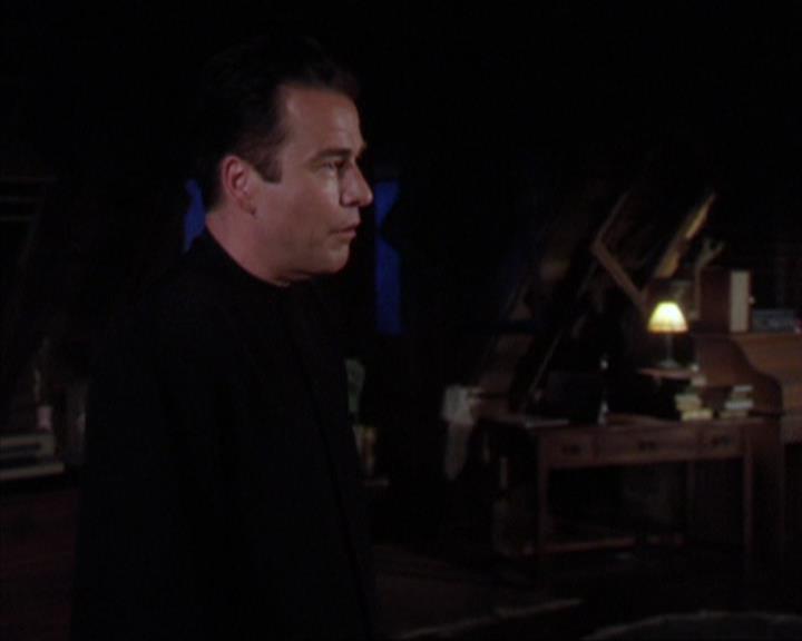 Charmed-Online-dot-320ExitStrategy1872.jpg